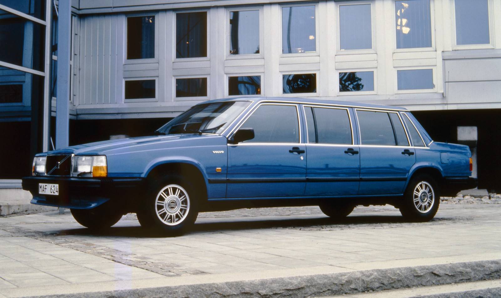 Volvo 740 Limo vuokra-auto Laihia
